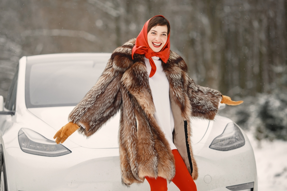 elegant woman in a fur coat posing 2021 08 30 17 43 04 utc