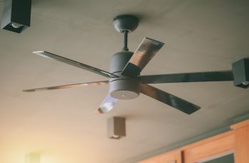 ceiling-fan-hot-day-cooling-min